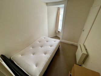 Block of 4 One Bedroom Flats Plus Basement in East Street, Weymouth, Dorset, DT4 8BP - Freehold and Vacant Possession