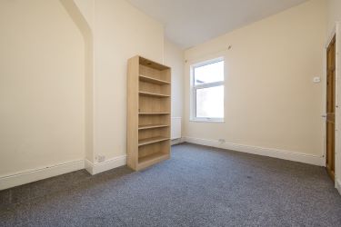 This is ideal for a first time buyer or a buy to let investor, it offers spacious living accommodation throughout and has huge potential for someone to put their own stamp on it.