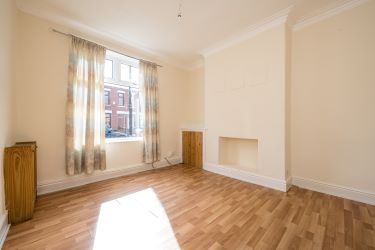 This is ideal for a first time buyer or a buy to let investor, it offers spacious living accommodation throughout and has huge potential for someone to put their own stamp on it.