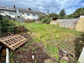69 Victoria Road, Springbourne, Bournemouth BH1 4RT - Freehold & Vacant