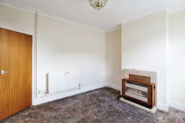 A pleasant, terraced property in New Catton, Norwich, perfect for families and couples looking for a renovation project with two reception rooms, an open kitchen, two double bedrooms, and potential to create a wonderful home in a vibrant community.