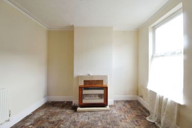 A pleasant, terraced property in New Catton, Norwich, perfect for families and couples looking for a renovation project with two reception rooms, an open kitchen, two double bedrooms, and potential to create a wonderful home in a vibrant community.