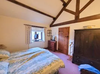 BARN 3, MANOR FARM, NEWTON, PORTHCAWL, CF36 5SP
Guide price £499,995
Auction 28.11.24
Pre auction offers welcomed

Viewing - Please  contact us to boom your slot - Wednesday 13th - 4pm