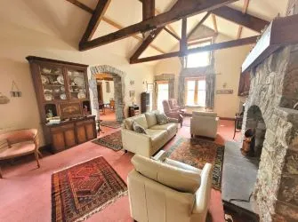 BARN 3, MANOR FARM, NEWTON, PORTHCAWL, CF36 5SP
Guide price £499,995
Auction 28.11.24
Pre auction offers welcomed

Viewing - Please  contact us to boom your slot - Wednesday 13th - 4pm