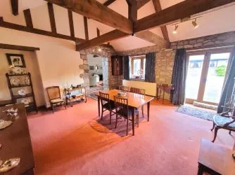 BARN 3, MANOR FARM, NEWTON, PORTHCAWL, CF36 5SP
Guide price £499,995
Auction 28.11.24
Pre auction offers welcomed

Viewing - Please  contact us to boom your slot - Wednesday 13th - 4pm