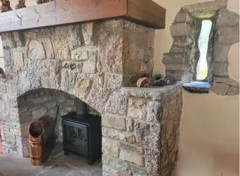BARN 3, MANOR FARM, NEWTON, PORTHCAWL, CF36 5SP
Guide price £499,995
Auction 28.11.24
Pre auction offers welcomed

Viewing - Please  contact us to boom your slot - Wednesday 13th - 4pm