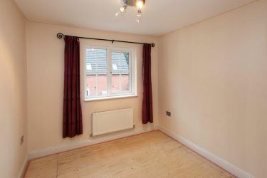 FANTASTIC VALUE 
This spacious four bedroom detached family home is conveniently located with easy access to local schooling, amenities and the national road network.