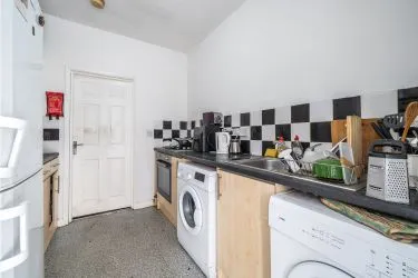 44 Richmond Road, Grays, Essex, RM17 6DW