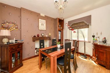 This well-proportioned, Leasehold 4 Bedroom maisonette within an end terrace property property spans over 2 floors. The property is ideally located in the centre of Colwyn Bay, with local schools, shops, transport links and even the beach all within easy reach.