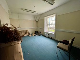 GRADE II LISTED, circa 1820-1830 - Recently used as offices. Potential for many uses (stp)
Auction 29/2/24
Viewing - 24/2 @ 11am