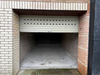 Town & Country Property Auctions offers this rare opportunity in the West End of Glasgow.