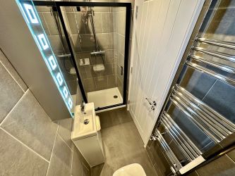 Exceptional Town House 8 St. James Street, Newport, Isle Of Wight, PO30 5HE - Freehold & Ideal Air BNB