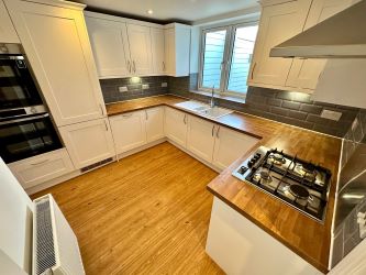 Exceptional Town House 8 St. James Street, Newport, Isle Of Wight, PO30 5HE - Freehold & Ideal Air BNB