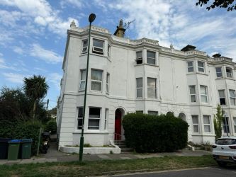 Studio Apartment with Tenant in Situ - Leasehold - Flat 8, 1 St. Augustine Road, Littlehampton, West Sussex, BN17 5NG