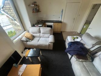 Town & Country Property Auctions offers this incredible 1 Bedroom Flat in Hawick