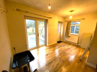 UNMODERNISED 3 BED SEMI
