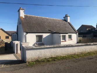 Town and Country Property Auctions offer this incredible 2 Bedroom Cottage near Thurso