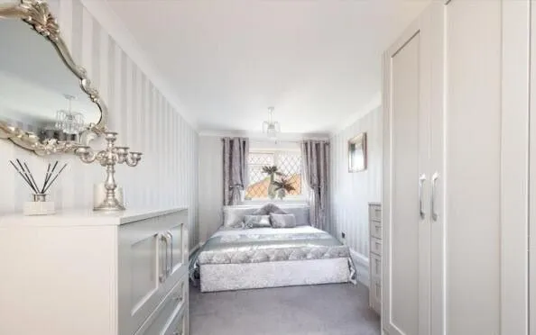 20 Kingsford Close, Woodley, Reading, Berkshire, RG5 4DT