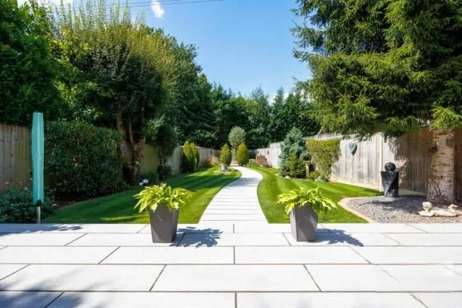20 Kingsford Close, Woodley, Reading, Berkshire, RG5 4DT