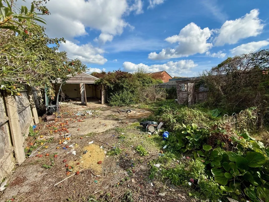 24 De Lisle Road, Talbot Woods, Bournemouth, Dorset, BH3 7NF