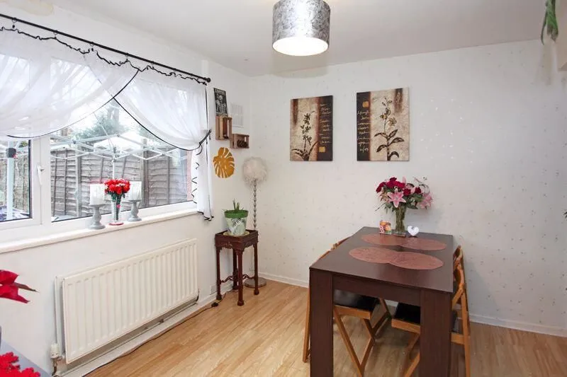 74 Queens Road, Donnington, Telford, Shropshire, TF2 8DA