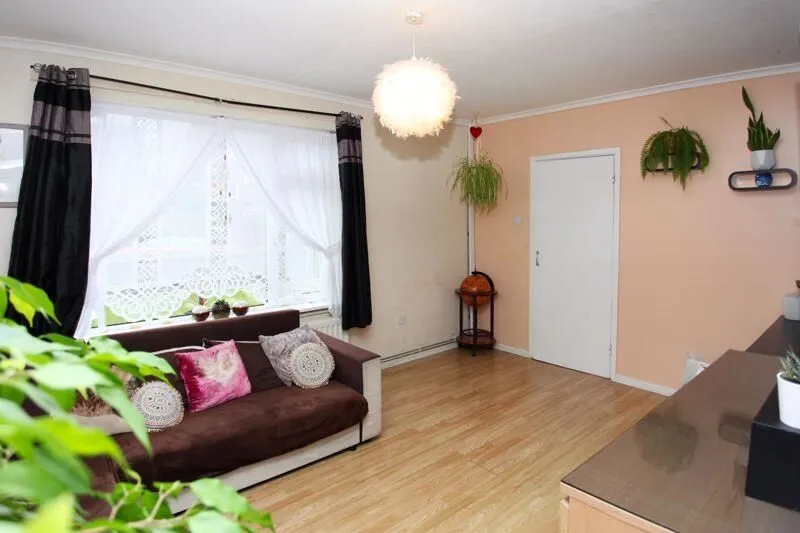 74 Queens Road, Donnington, Telford, Shropshire, TF2 8DA