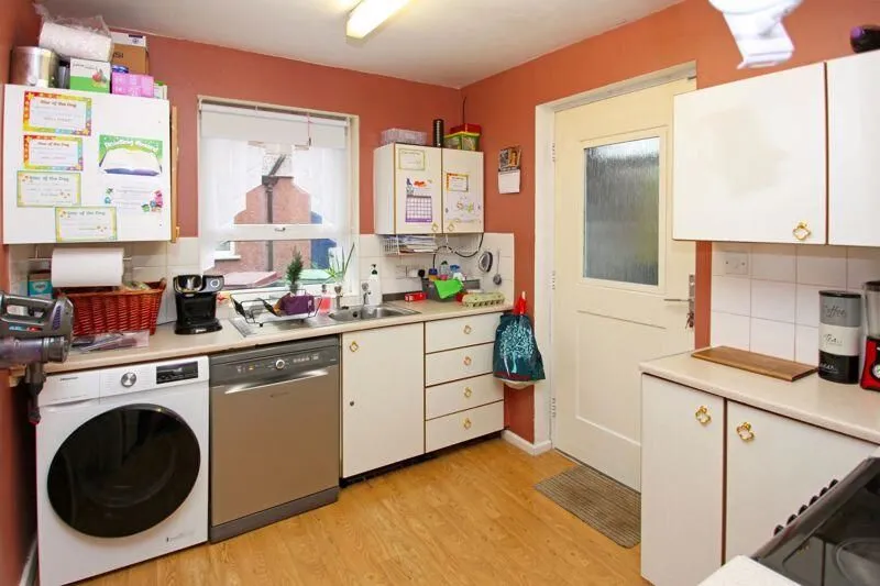 74 Queens Road, Donnington, Telford, Shropshire, TF2 8DA