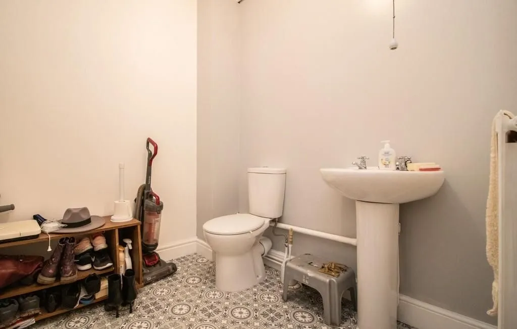 The Villa, Bronllwyn Road, Pentyrch, Cardiff, South Glamorgan, CF15 9PT