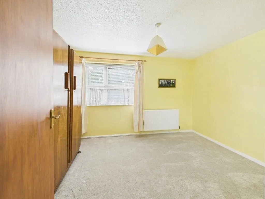 19 Montrose Court, Chester, Cheshire, CH4 8BD