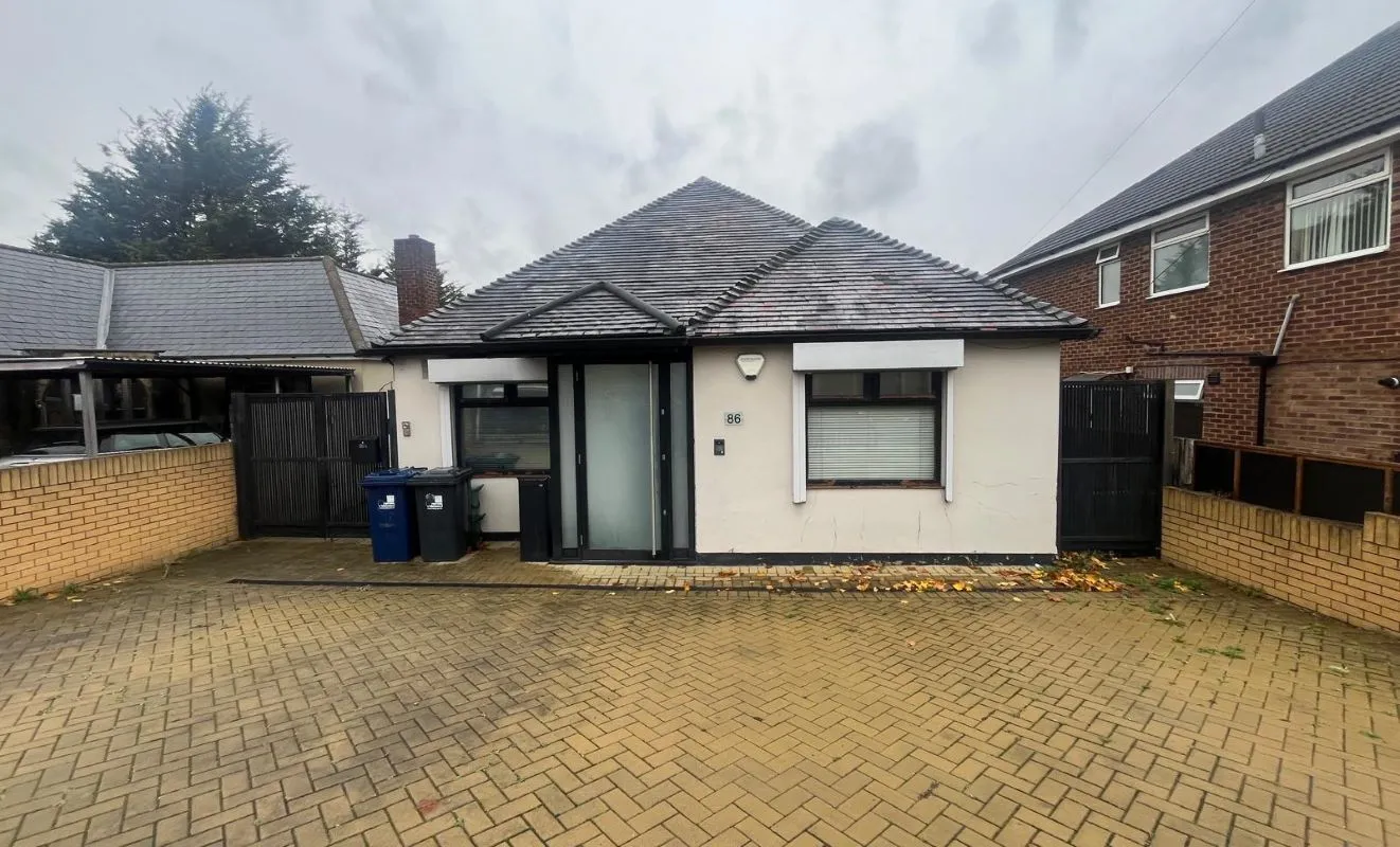 86 & 86A Ferrymead Avenue, Greenford, Middlesex, UB6 9TL