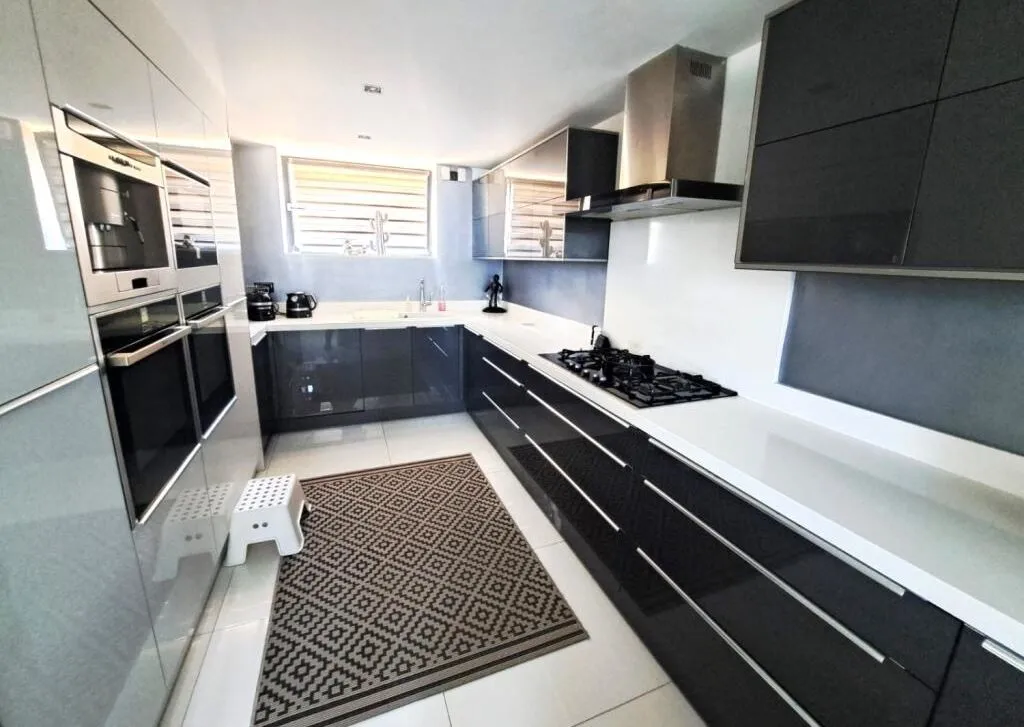 86 & 86A Ferrymead Avenue, Greenford, Middlesex, UB6 9TL
