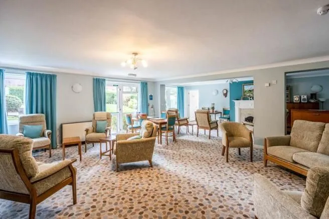 Flat 44, Heath Court, Heath Road, Haywards Heath, West Sussex, RH16 3AF