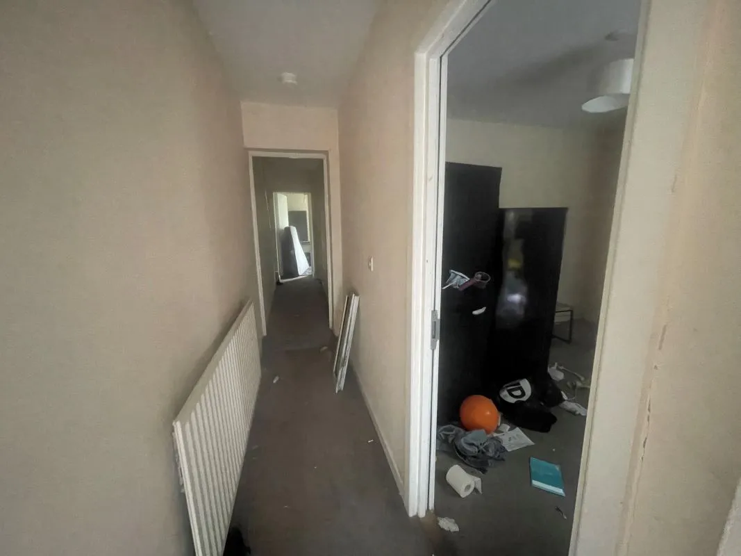 370 Carmarthen Road, Cwmbwrla, Swansea, City and county of Swansea, SA5 8LW
