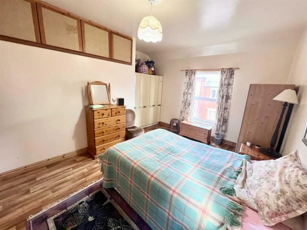 3 Broad Street, Rhosllanerchrugog, Wrexham, Clwyd, LL14 1RB