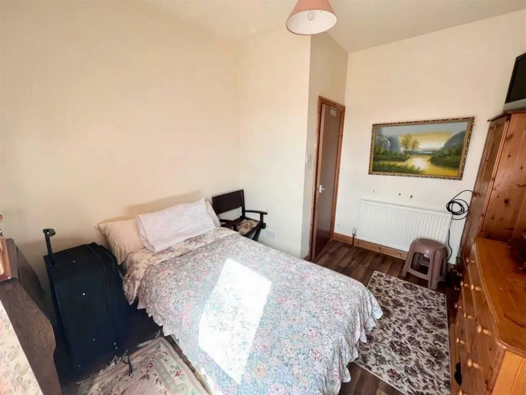 3 Broad Street, Rhosllanerchrugog, Wrexham, Clwyd, LL14 1RB