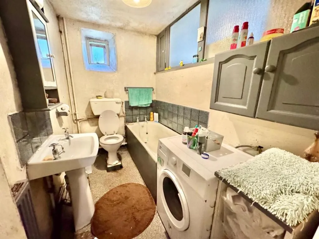 Llidiart y Fadog, Tal-y-Bont, Conwy, LL32 8SH