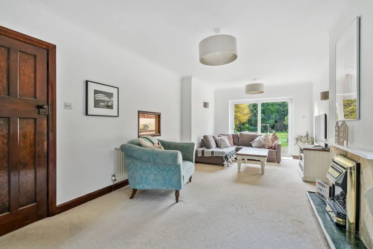 122 Botley Road, Chesham, Buckinghamshire, HP5 1XG