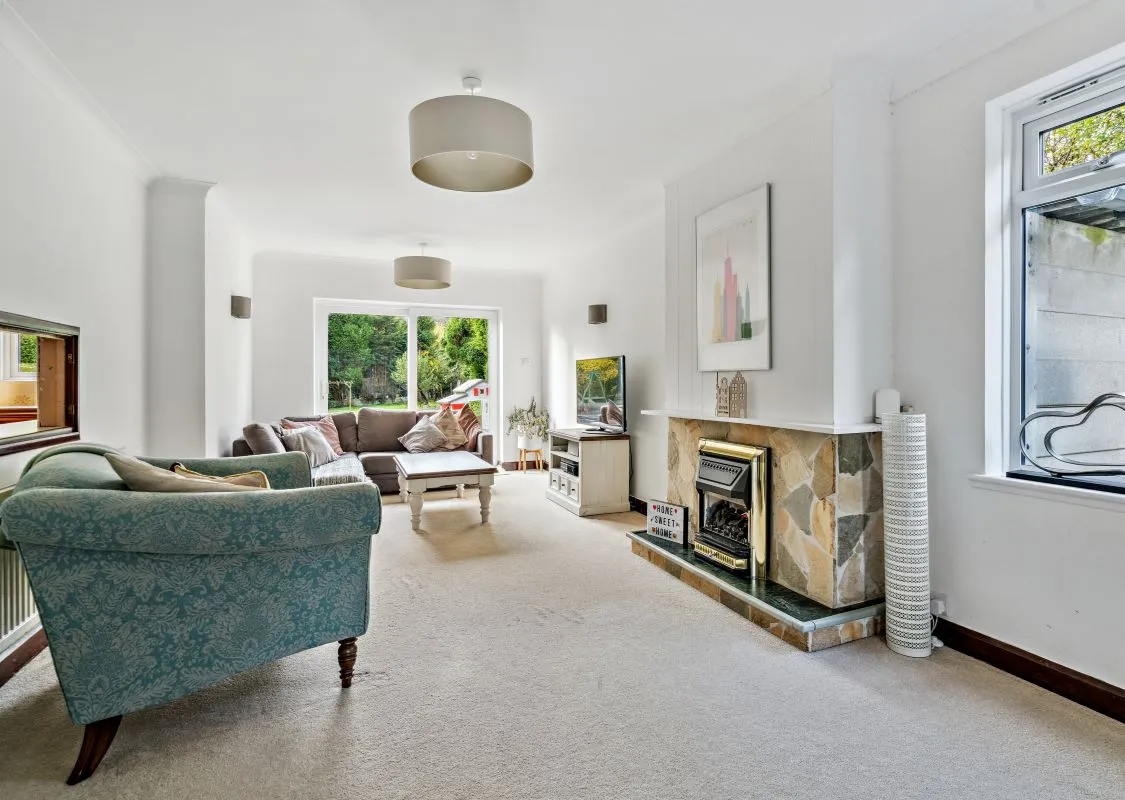 122 Botley Road, Chesham, Buckinghamshire, HP5 1XG