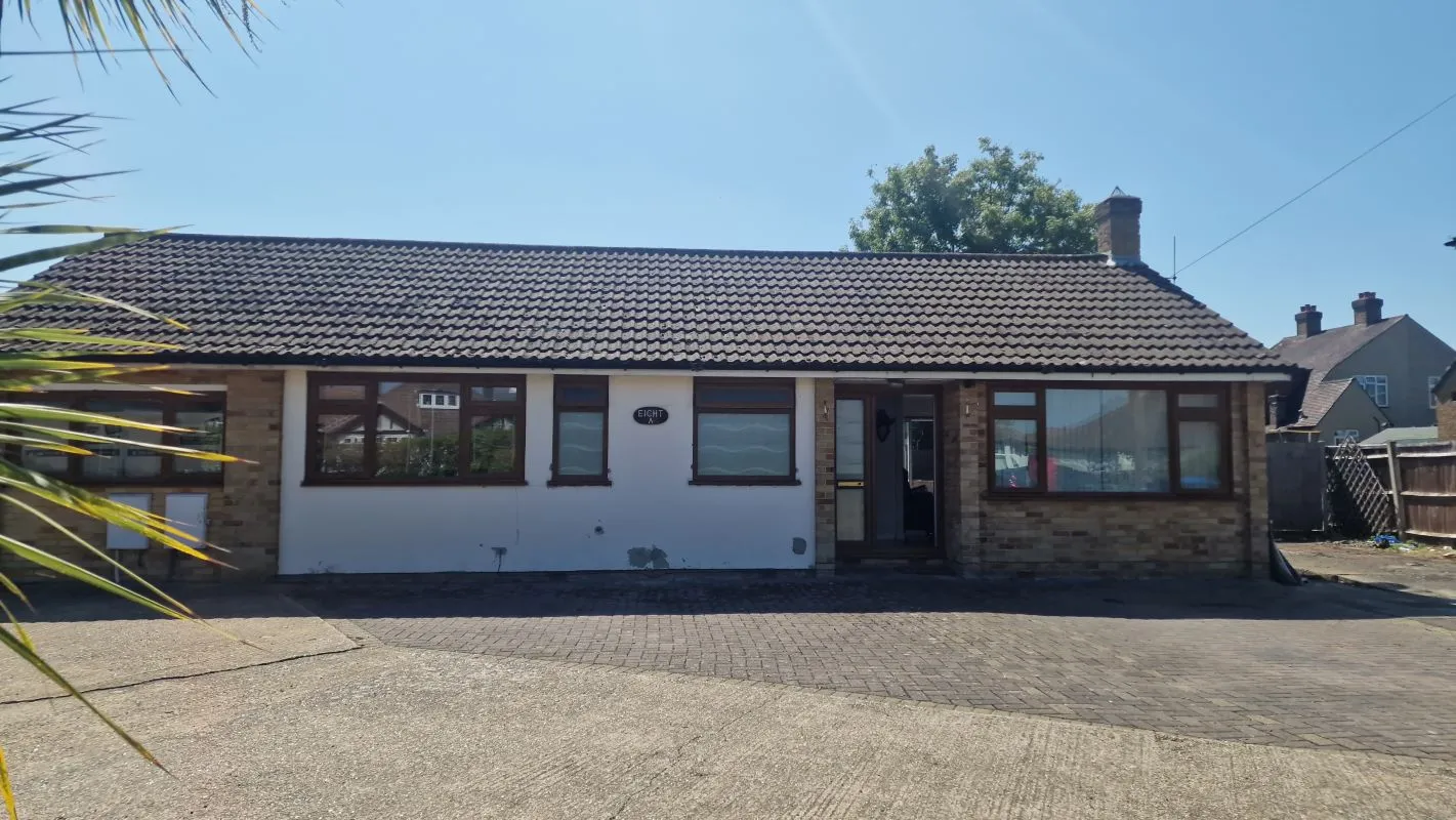 8a Oak Way, Croydon, Surrey, CR0 7ST