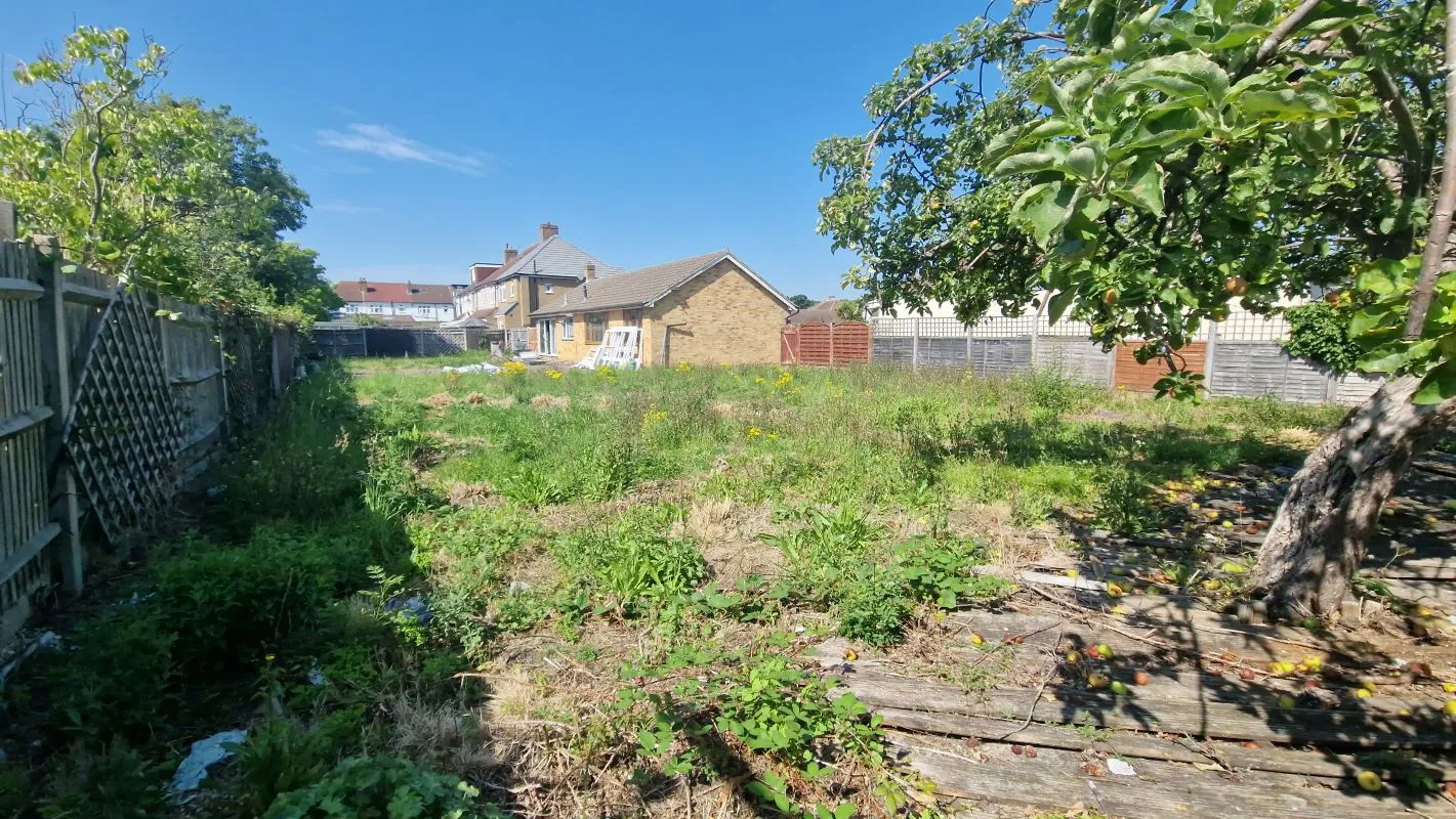 8a Oak Way, Croydon, Surrey, CR0 7ST