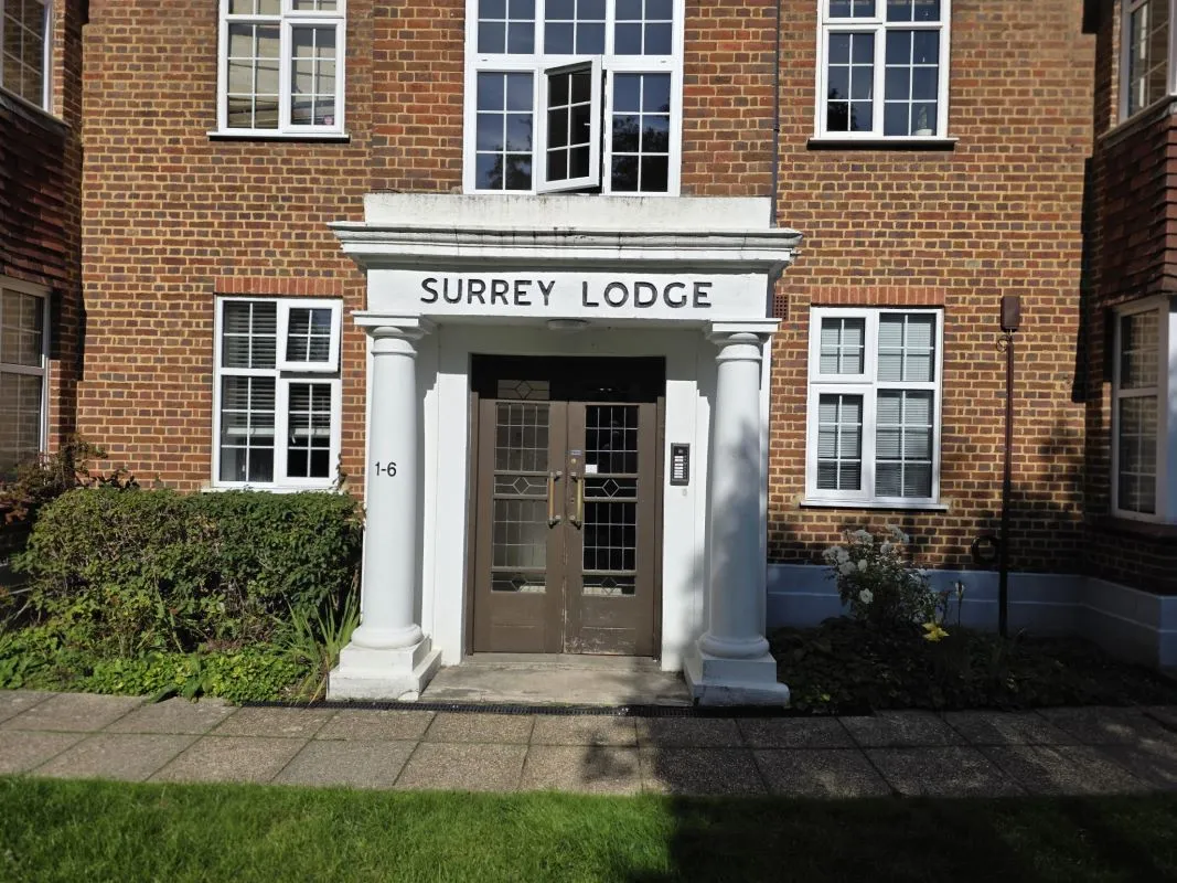 Flat 5 Surrey Lodge, 19 Surrey Road, Bournemouth, Dorset, BH4 9HN