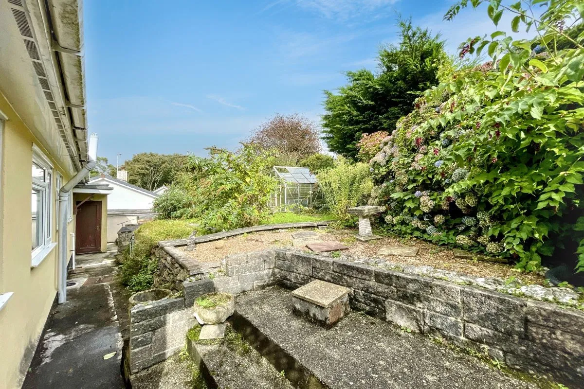 17 Merritts Hill, Illogan, Redruth, Cornwall, TR16 4HD