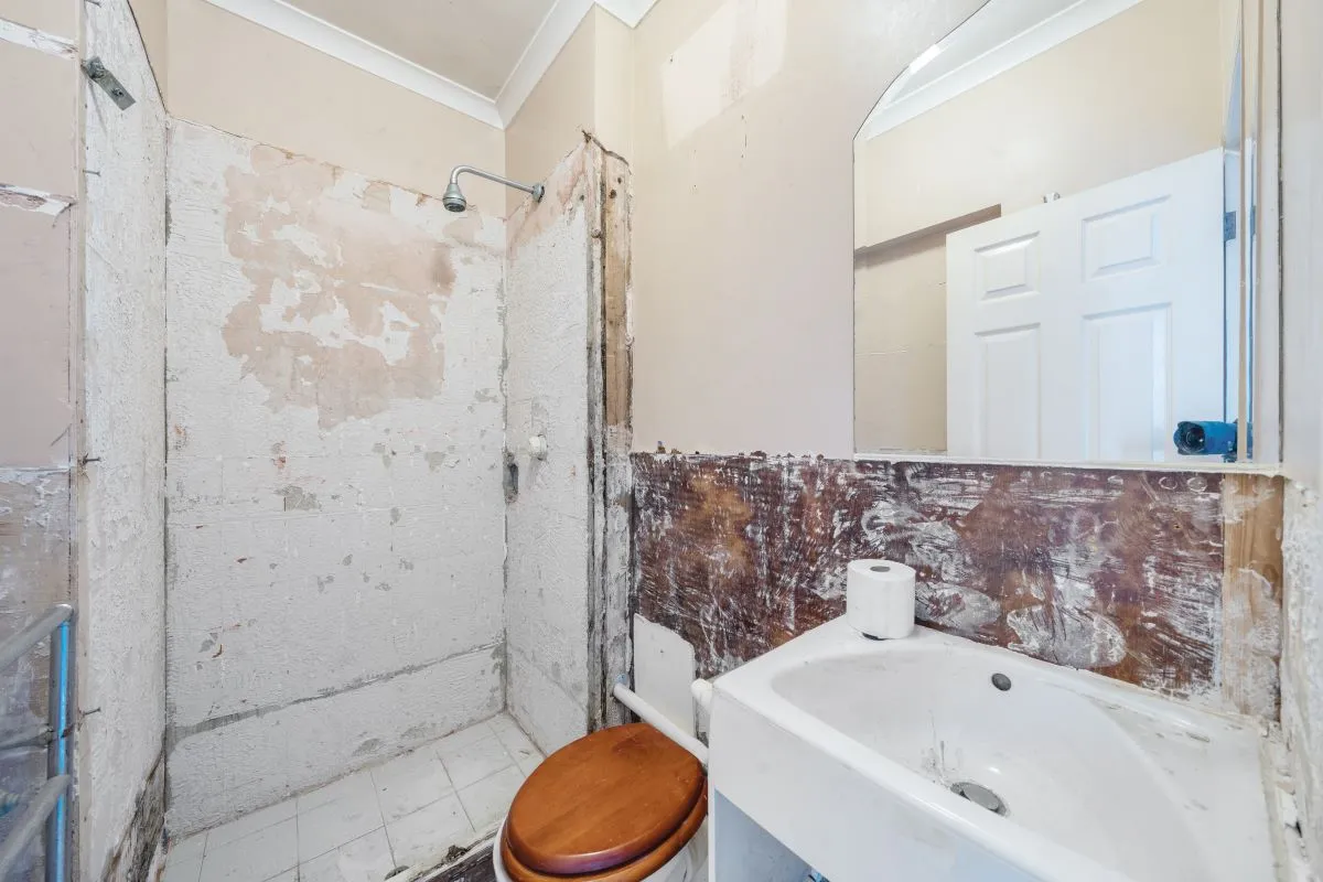 Flat 3, 699 Commercial Road, London, Tower Hamlets, E14 7LA