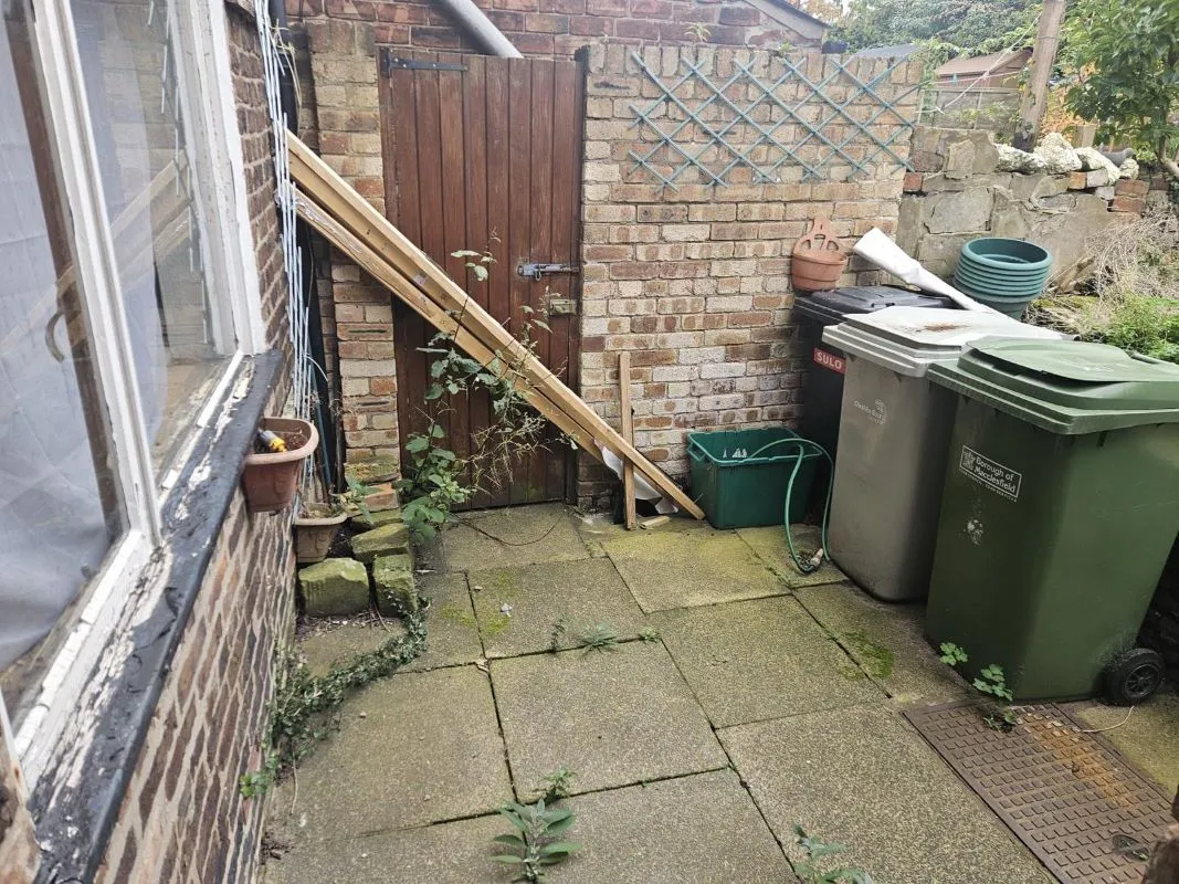 186 Crompton Road, Macclesfield, Cheshire, SK11 8EH