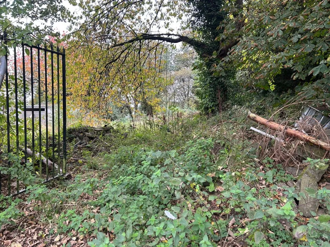 Land West of 12 To 16, Far Hills, Bradford, Bradford, BD6 3SL