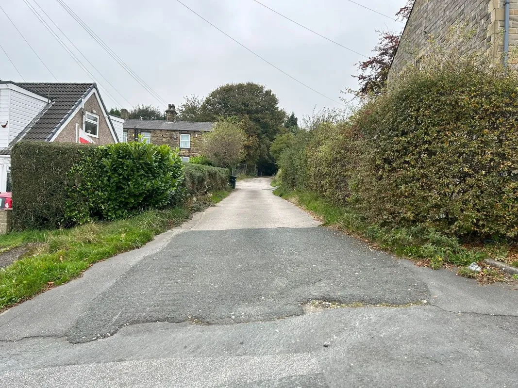 Land West of 12 To 16, Far Hills, Bradford, Bradford, BD6 3SL