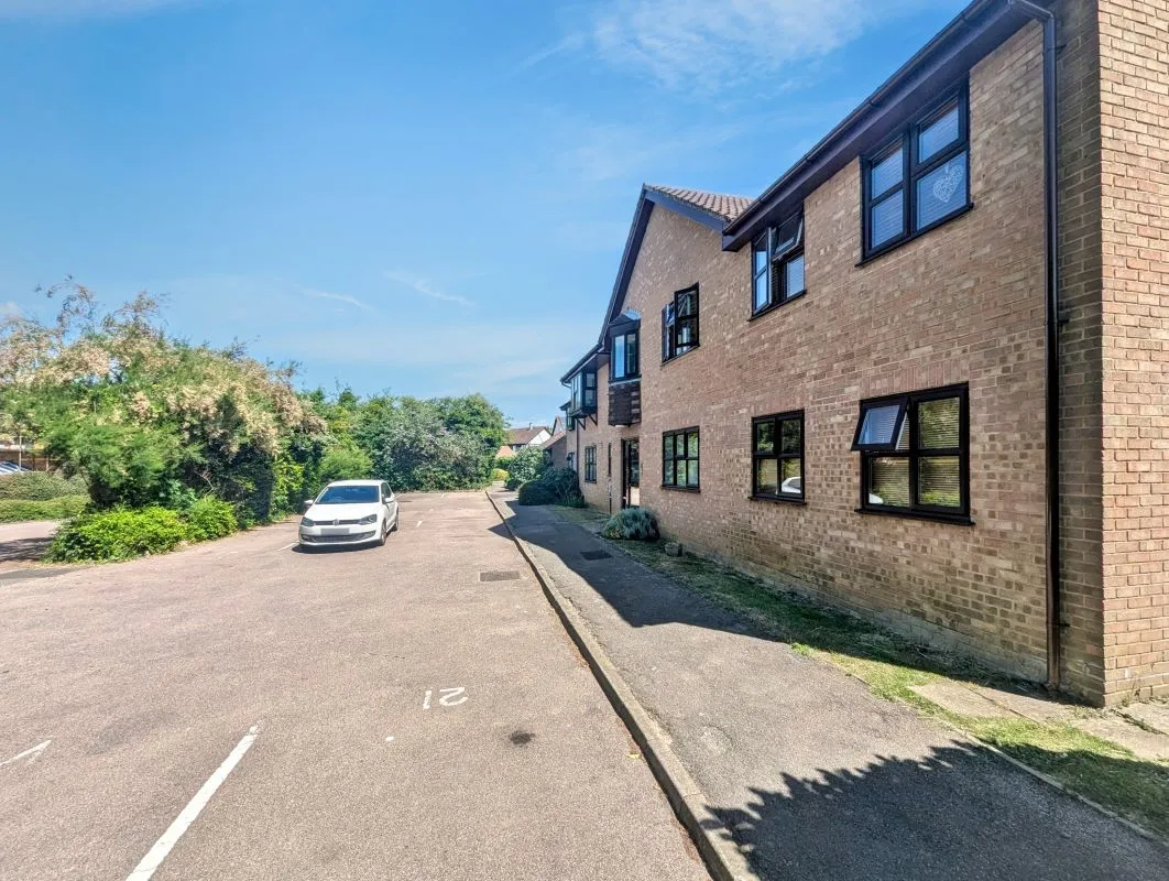21 Threshers Drive, Weavering, Maidstone, Kent, ME14 5UA