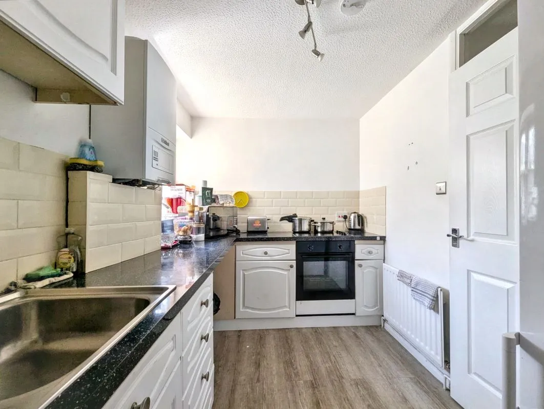 21 Threshers Drive, Weavering, Maidstone, Kent, ME14 5UA