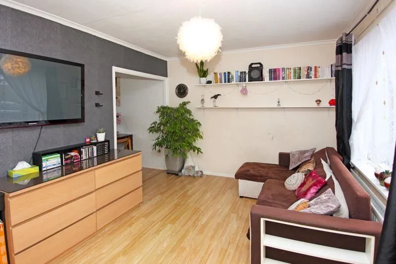 74 Queens Road, Donnington, Telford, Shropshire, TF2 8DA