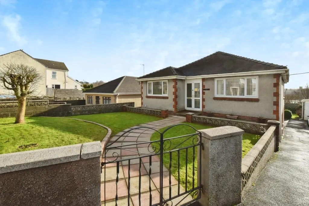 16B Llandafen Road, Llanelli, Carmarthenshire, SA14 9BD